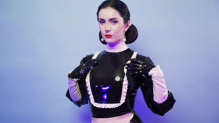 Read more about the article Divine latex maid ASMR (4K)